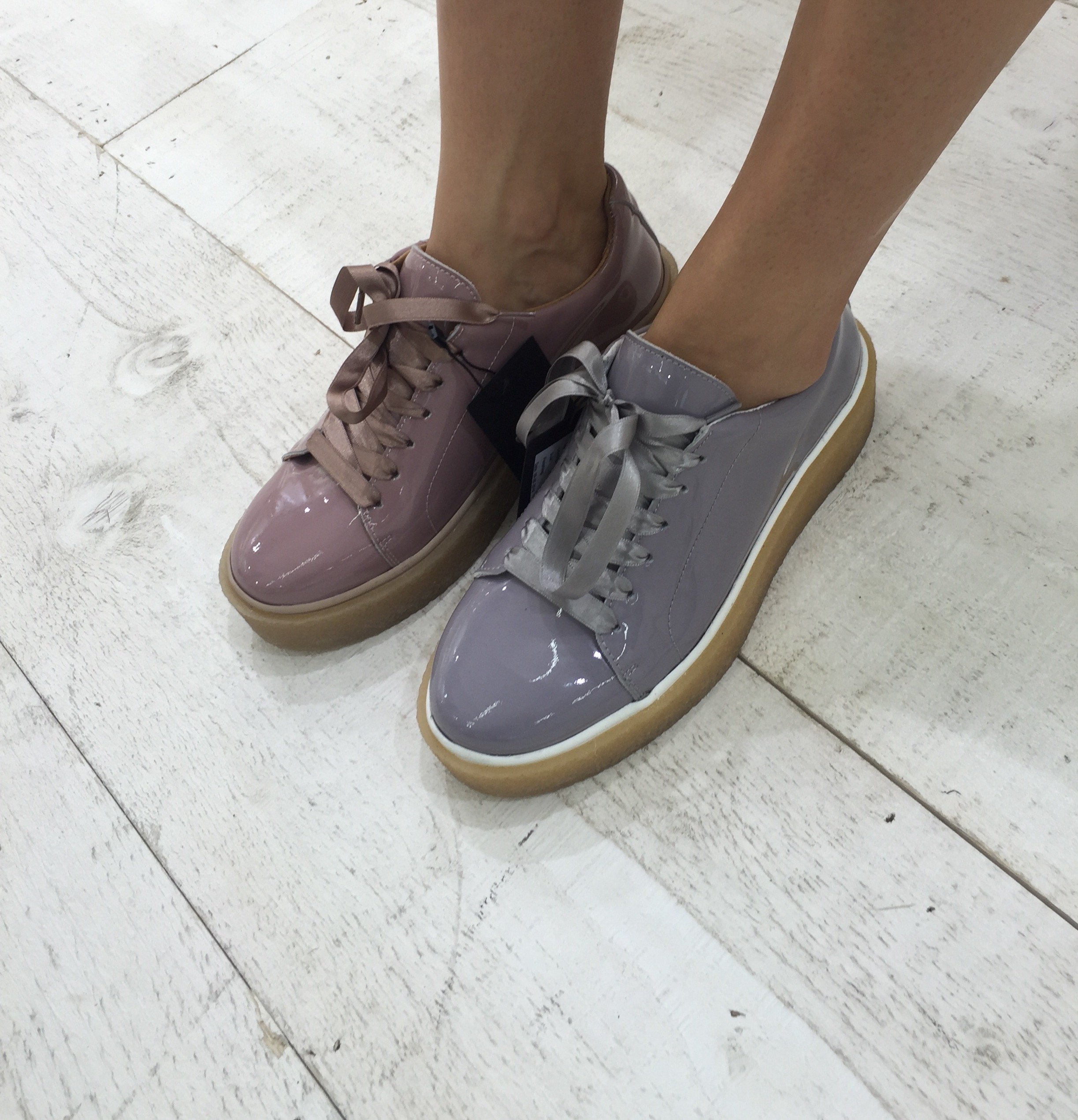 obuwie sportowe letnie casu