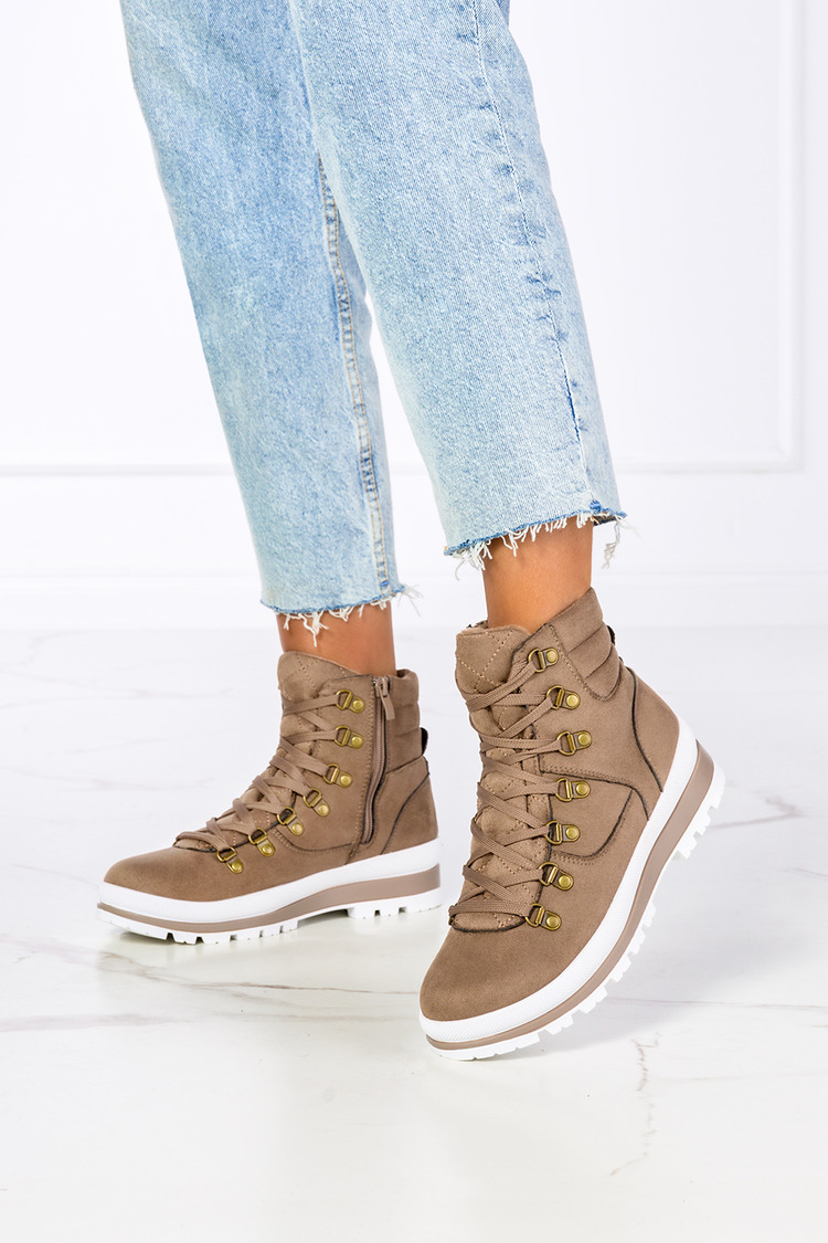 Beżowe botki sznurowane Casu 3300-3