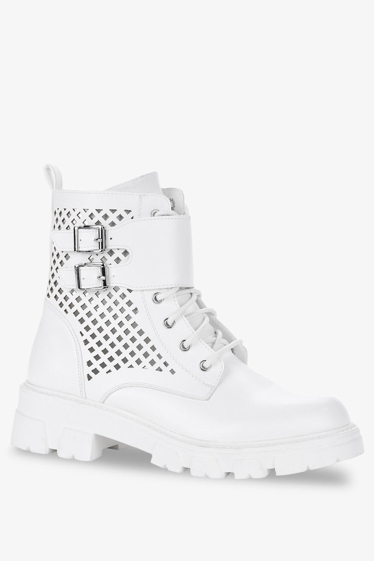 Białe botki workery ażurowe z klamrami na platformie sznurowane Casu G22X5-W