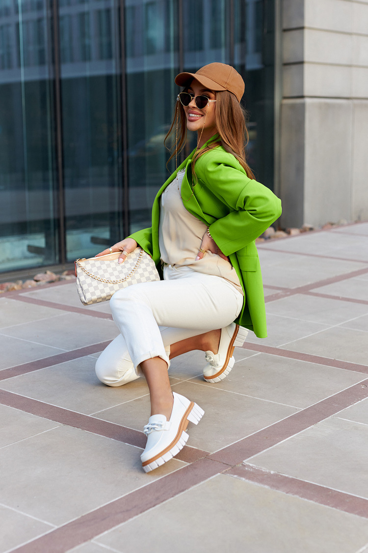 Białe mokasyny na platformie z łańcuchem Casu G22X9-W