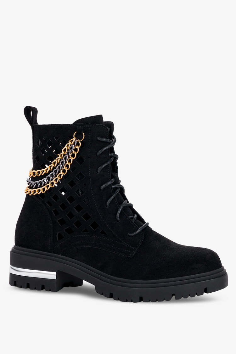 Czarne botki ażurowe na platformie z łańcuszkiem sznurowane Casu G22X7-B