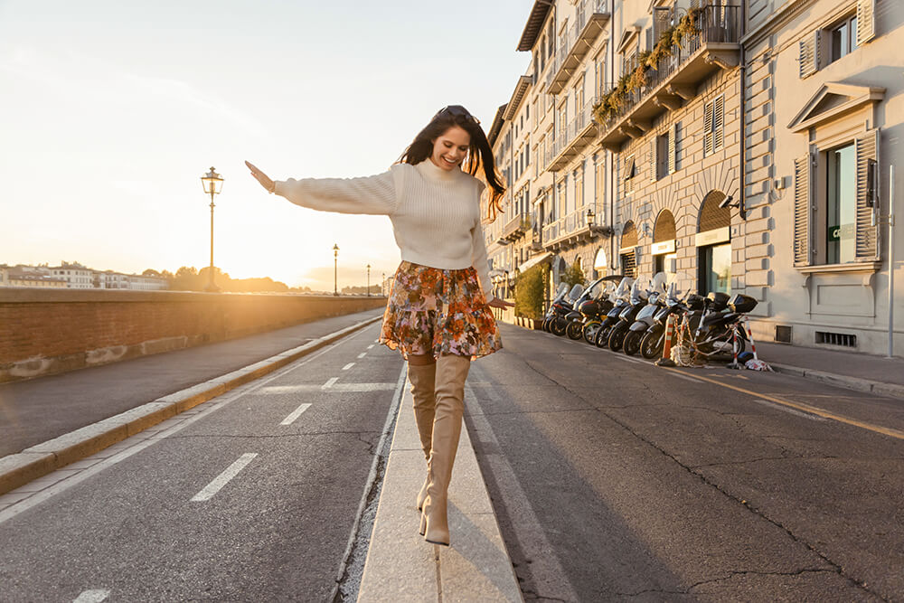 Beżowe kozaki damskie - tanie i modne buty na sezon jesień zima 2021/2022 - sklep Casu.pl