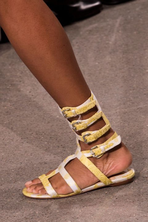 trendy wiosna 2017 sandały rzymianki trendy wiosna 2017 sandały rzymianki