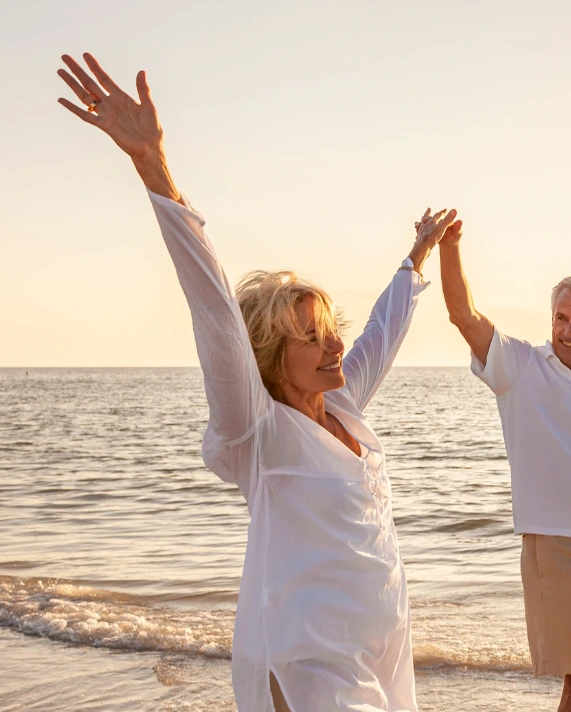 Wygodne buty dla seniorki: sandały, baleriny, a może półbuty?