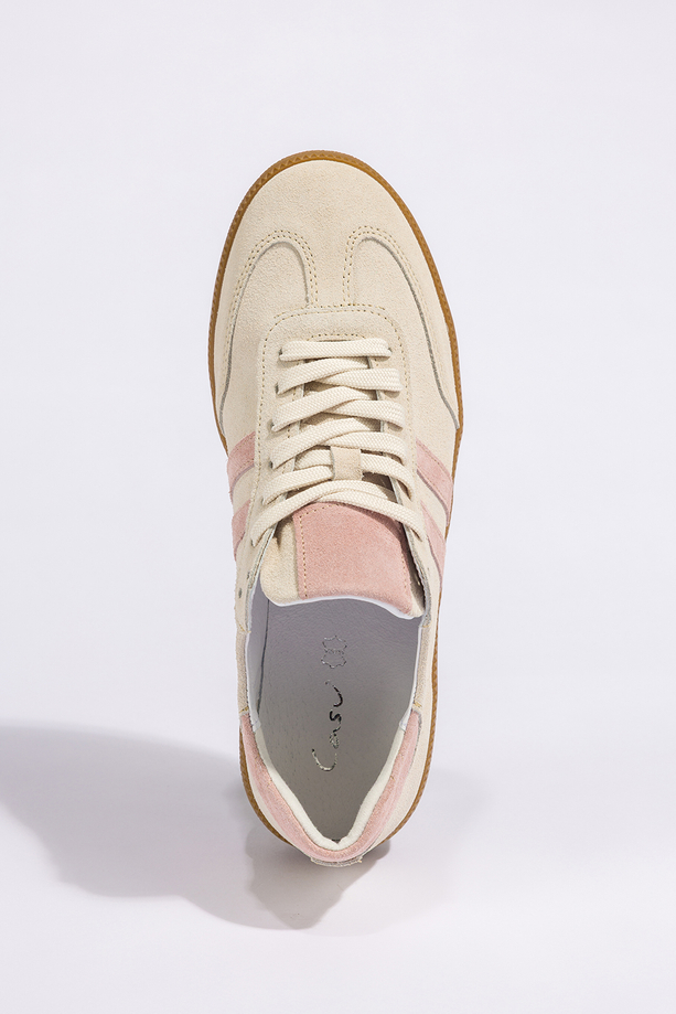 Kremowe sneakersy skórzane damskie buty sportowe z różowymi wstawkami sznurowane PRODUKT POLSKI Casu N1068
