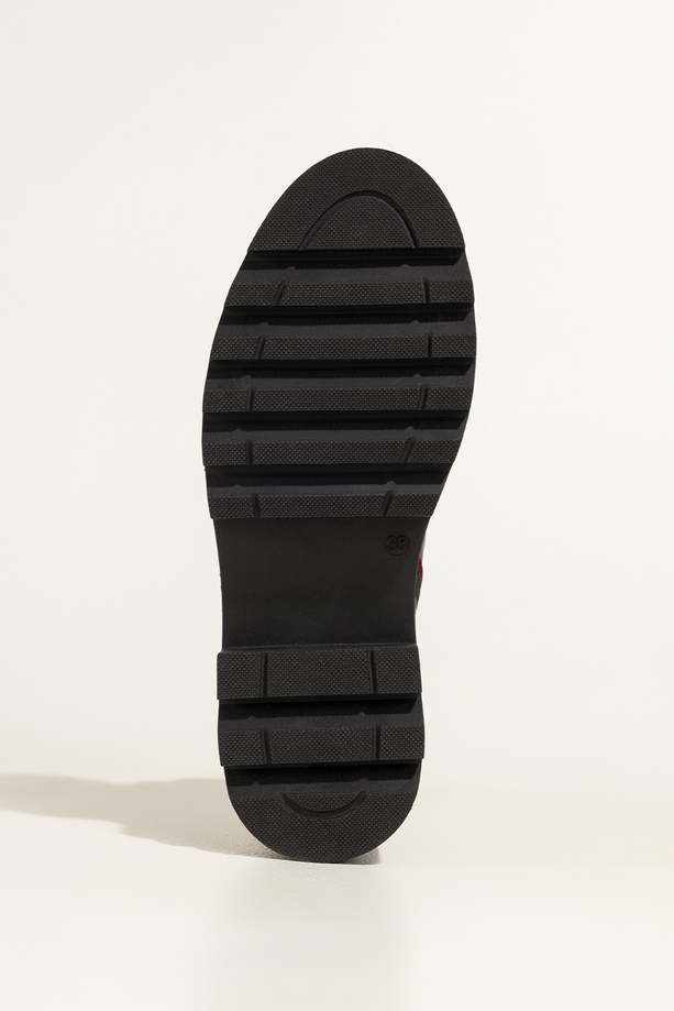 Bordowe botki skórzane damskie na bieżnikowanej podeszwie sznurowane PRODUKT POLSKI Casu A099