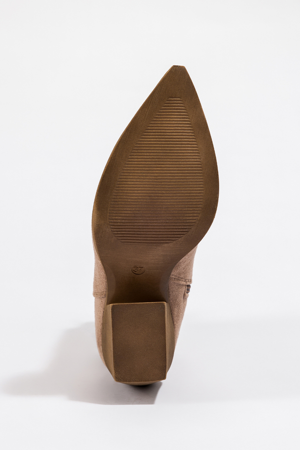 Beżowe botki damskie kowbojki ażurowe na szerokim ściętym klocku Casu JW25X7-K