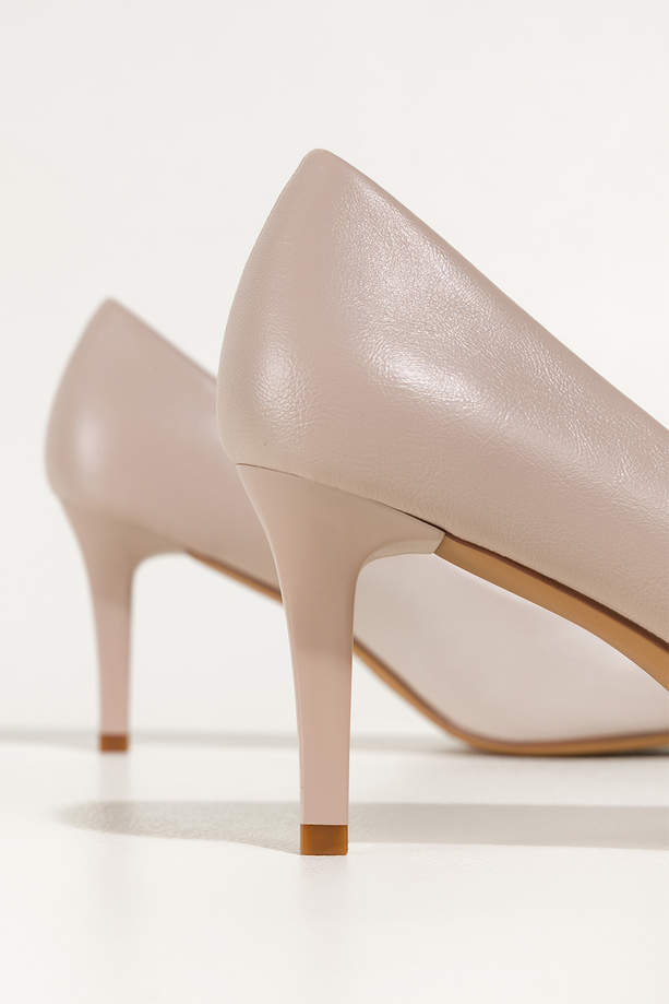 Beżowe szpilki damskie Sergio Leone skórzana wkładka 8663