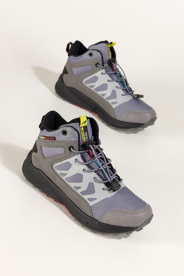 Szare buty sportowe trekkingowe damskie wodoodporne na bieżnikowanej podeszwie z regulowaną elastyczną sznurówką jasnoszare wstawki Casu 7493-7D