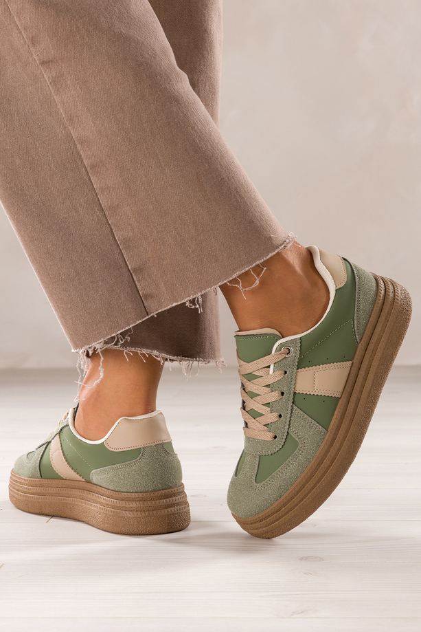 Zielone sneakersy damskie buty sportowe na beżowej platformie beżowe wstawki sznurowane Carla YO464