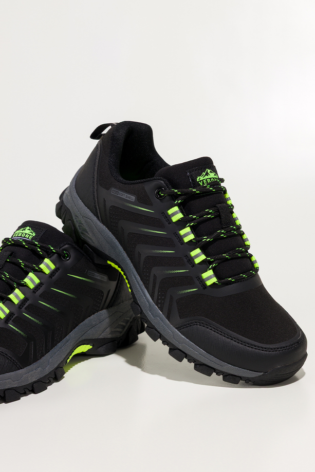 Czarne buty trekkingowe damskie buty sportowe softshell na bieżnikowanej podeszwie seledynowe wstawki sznurowane Carla EY82933-7