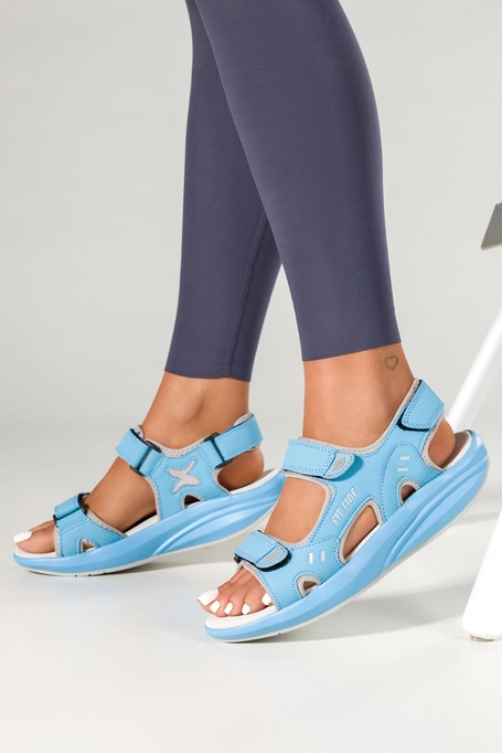 Niebieskie sandały damskie sportowe na rzep platforma skórzana wkładka szare wstawki Casu 2402-4W