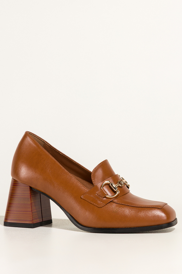 Camelowe mokasyny skórzane damskie na ozdobnym klocku złota sprzączka PRODUKT POLSKI Casu 7317-819