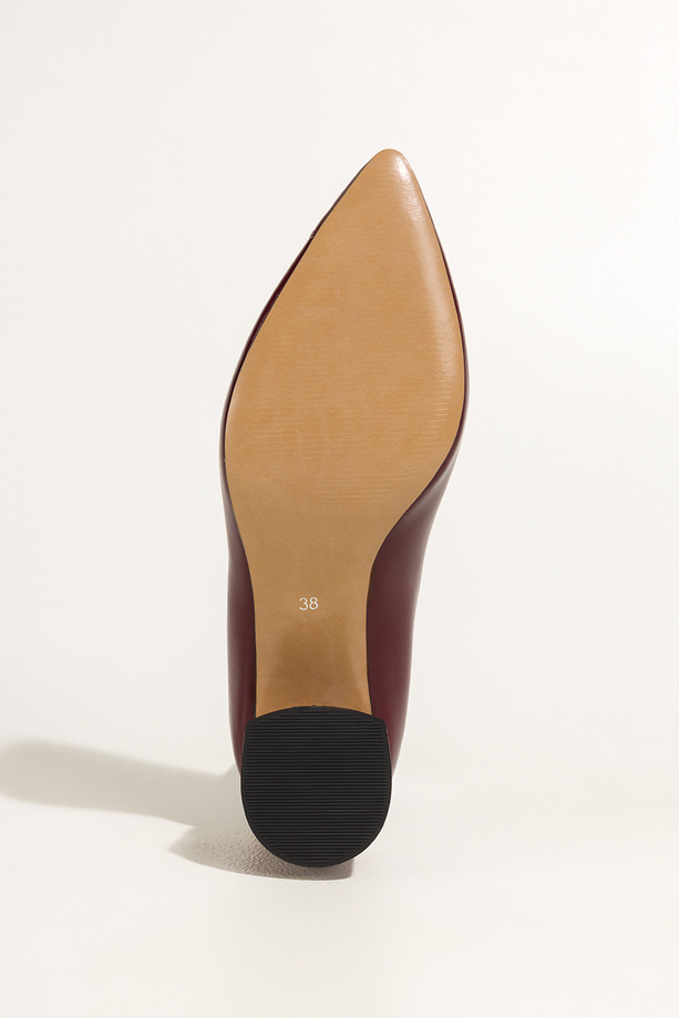 Bordowe czółenka skórzane damskie na szerokim ozdobnym obcasie PRODUKT POLSKI Casu 7979-771