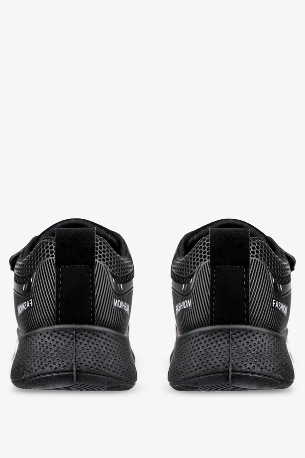 Czarne buty sportowe na rzepy Casu 4-3-22-M-W
