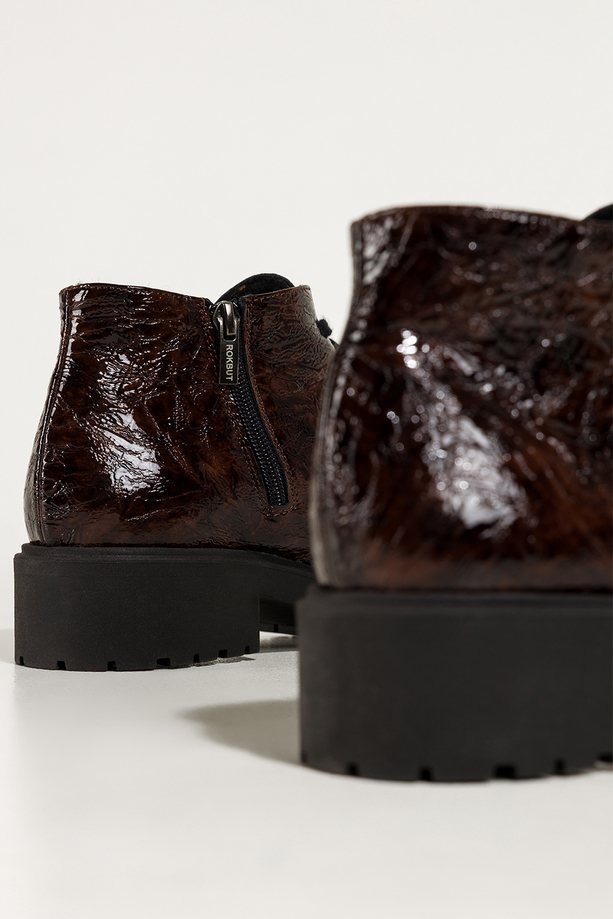 Brązowe botki skórzane damskie lakierowane z wzorem sznurowane PRODUKT POLSKI Casu 444