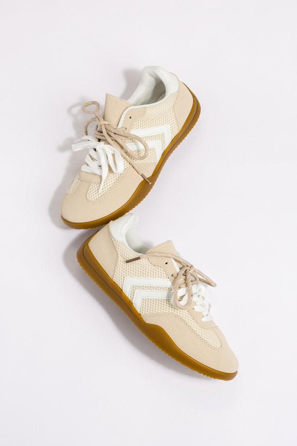 Beżowe sneakersy damskie buty sportowe na płaskiej elastycznej podeszwie podwójne sznurówki Casu C2050-3