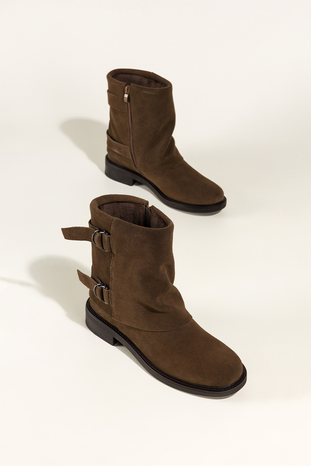 Brązowe botki skórzane damskie z szeroką cholewką Sergio Leone niski obcas regulowane paski na cholewce YG74443-H