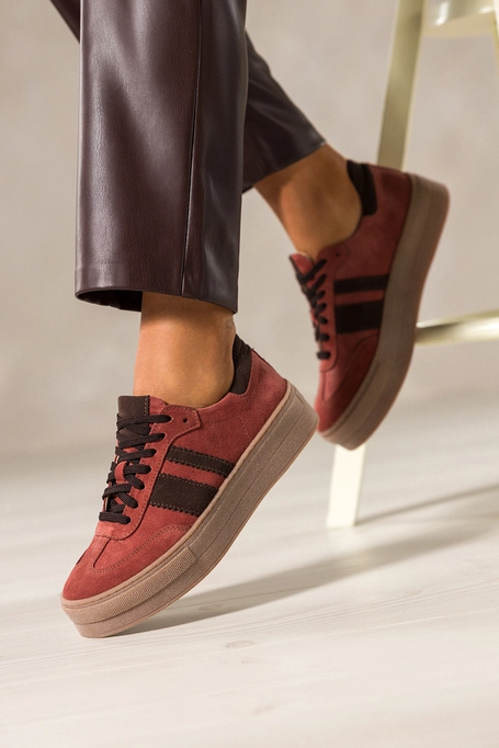 Rude sneakersy skórzane damskie buty sportowe na platformie z czekoladowymi wstawkami sznurowane PRODUKT POLSKI Casu M8707