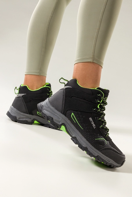 Czarne buty trekkingowe damskie z seledynowymi dodatkami sznurowane softshell Casu Y7997-7