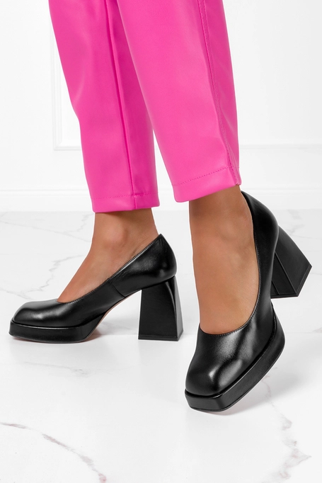 Czarne czółenka na platformie POLSKA SKÓRA Casu 09060