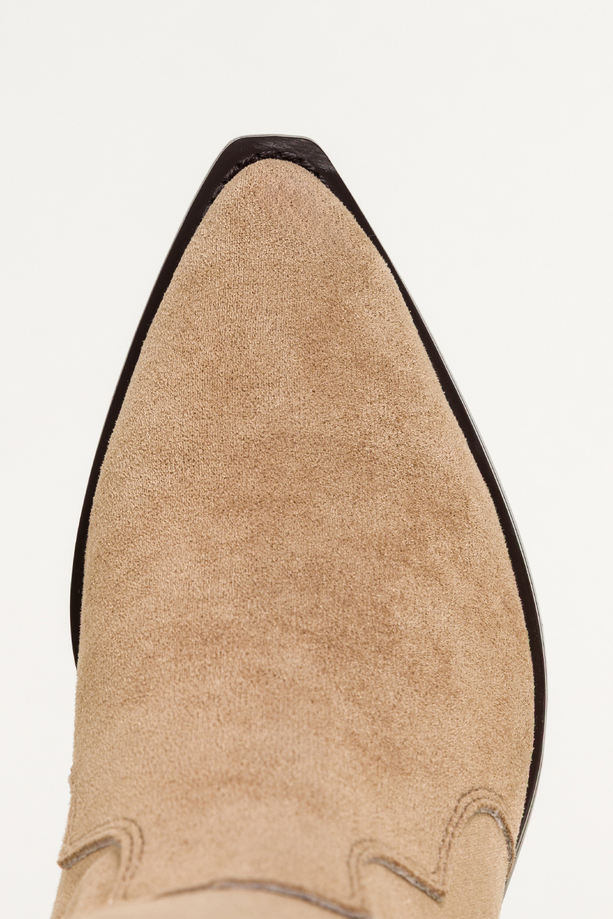 Beżowe kozaki damskie kowbojki z szeroką cholewką na ściętym klocku Casu 0361