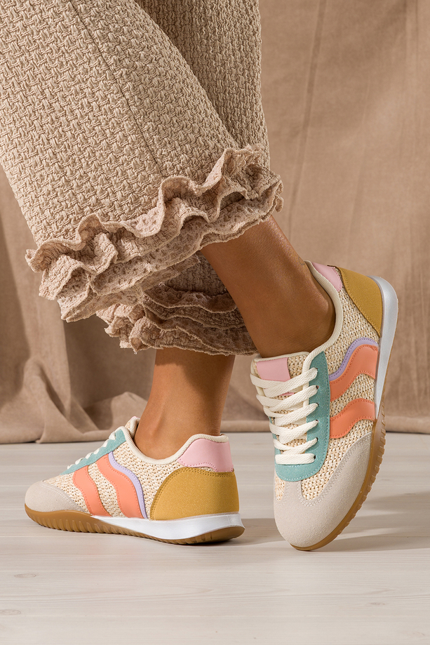 Wielokolorowe sneakersy damskie na elastycznej płaskiej podeszwie wstawki z plecionki sznurowanie Carla BL581P