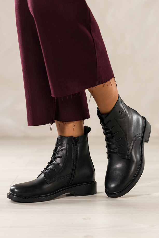 Czarne botki skórzane damskie Sergio Leone na szerokim klocku ozdobna podeszwa sznurowane YG74827-H