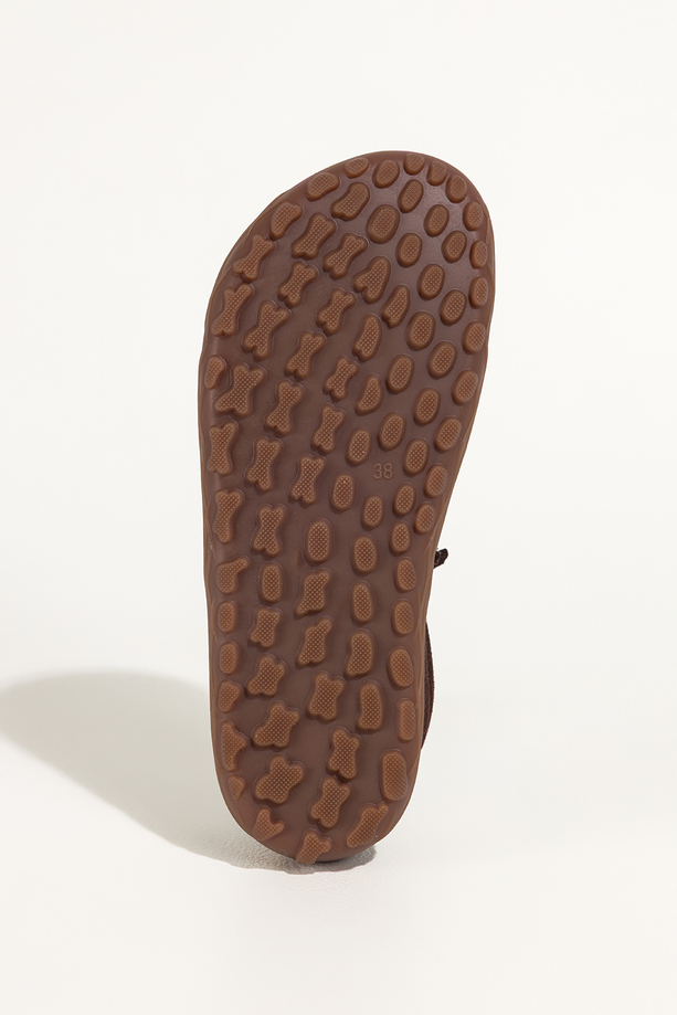 Czekoladowe buty barefoot skórzane damskie szerokie na elastycznej płaskiej podeszwie elastyczne czekoladowe sznurówki PRODUKT POLSKI Casu 89810