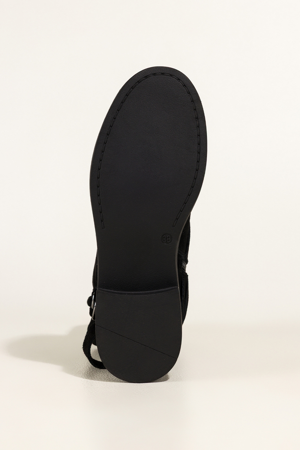 Czarne botki skórzane damskie z szeroką cholewką Sergio Leone niski obcas regulowane paski na cholewce YG74443-H