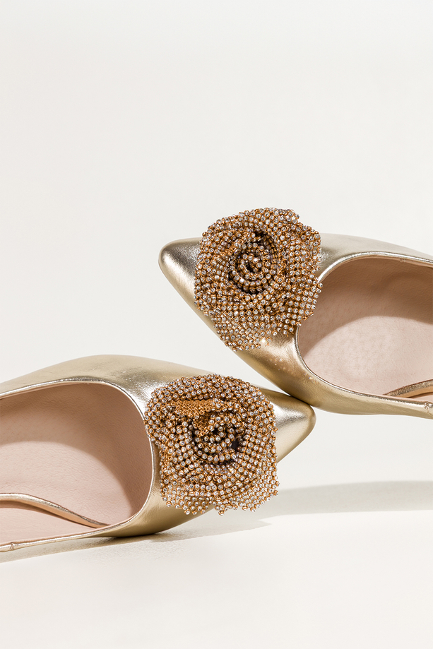 Złote czółenka skórzane damskie kwiat z cyrkoniami niski obcas kieliszek  PRODUKT POLSKI Casu 6926-296