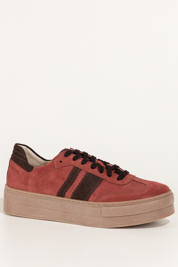 Rude sneakersy skórzane damskie buty sportowe na platformie z czekoladowymi wstawkami sznurowane PRODUKT POLSKI Casu M8707