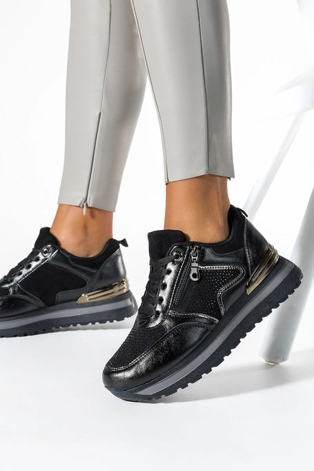 Czarne sneakersy damskie buty sportowe na platformie sznurowane z kryształkami Casu 19281-1