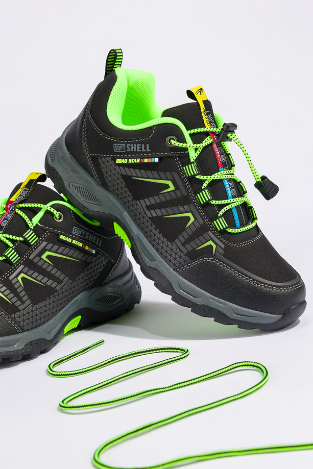 Czarne buty trekkingowe damskie buty sportowe na bieżnikowanej podeszwie z regulowaną elastyczną sznurówką seledynowe wstawki softshell Casu 2213-4W