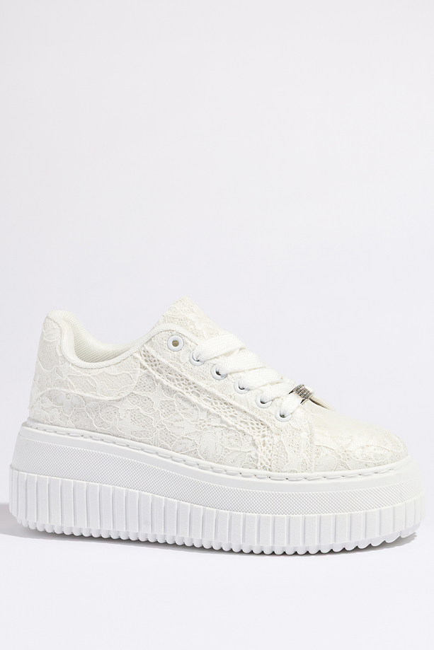 Białe sneakersy damskie creepersy koronkowe brokatowe na platformie ze żłobieniami srebrne ozdoby z cyrkoniami sznurowane Carla LA321P