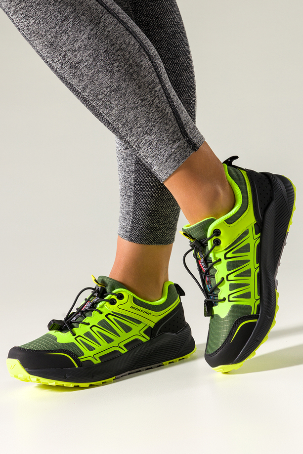 Zielone buty sportowe trekkingowe damskie na bieżnikowanej podeszwie z regulowaną elastyczną sznurówką seledynowe wstawki Casu 7494-5D