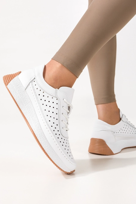 Białe sneakersy skórzane damskie ażurowe Sergio Leone na platformie sznurowane SP-013-CA-A