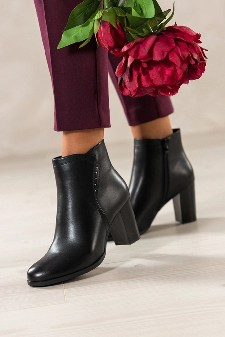 Czarne botki damskie Sergio Leone obcas słupek na cholewce nity YG74984