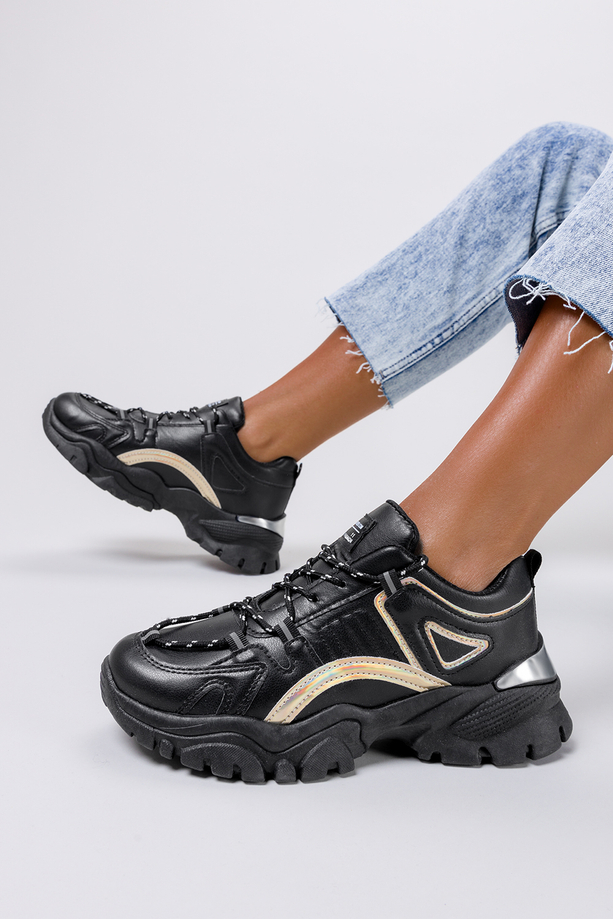 Czarne sneakersy na platformie buty sportowe sznurowane holograficzny pasek Casu 11-10-21-B