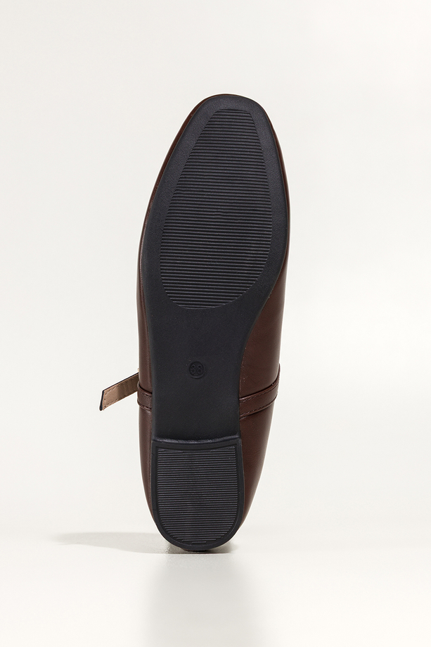 Czekoladowe baleriny damskie Mary Jane z paskiem Carla S1-8742C