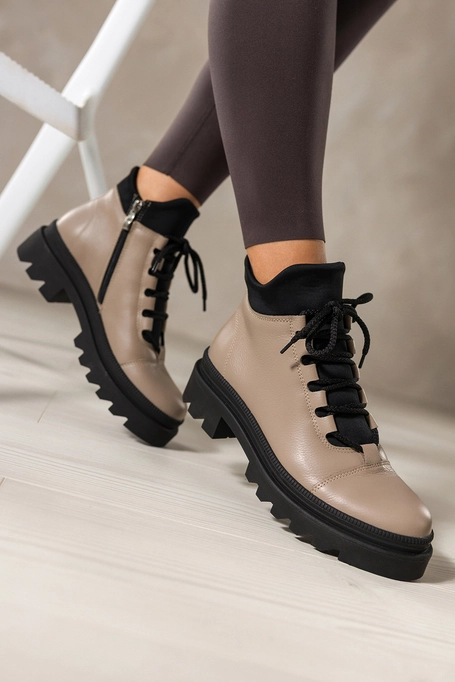 Beżowe botki skórzane damskie na bieżnikowanej podeszwie sznurowane PRODUKT POLSKI Casu A099