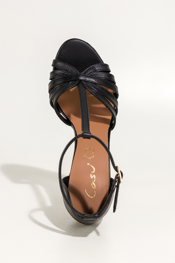 Czarne sandały skórzane damskie szpilki t-bar z zakrytą piętą PRODUKT POLSKI Casu 7118-899