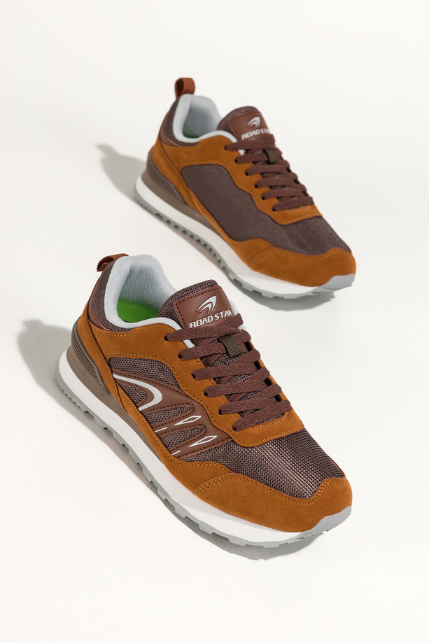 Brązowe sneakersy damskie buty sportowe na żłobionej podeszwie sznurowane ciemnobrązowe wstawki Casu 7398-3D