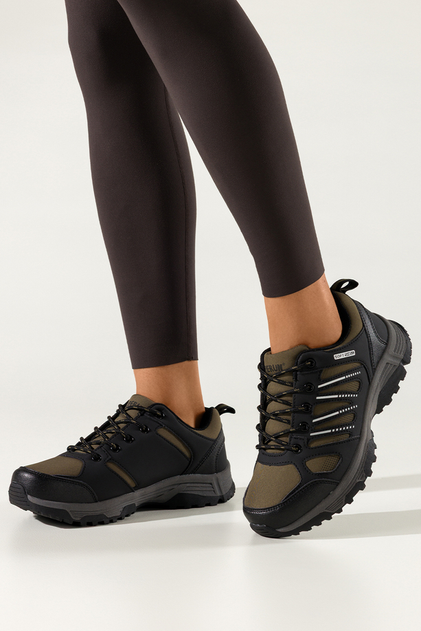 Zielone buty trekkingowe damskie buty sportowe softshell na bieżnikowanej podeszwie sznurowane czarne wstawki Carla 1540