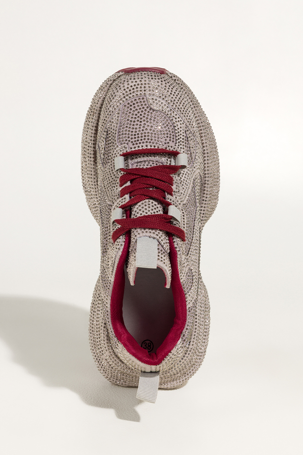 Szare sneakersy damskie buty sportowe na ozdobnej platformie błyszczące cyrkonie bordowe sznurówki Carla QP-0607-6