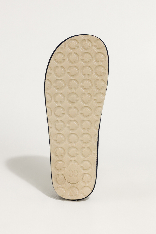 Granatowe kapcie damskie Inblu obuwie domowe z wyjmowaną skórzaną wkładką ozdobny kwiat XH999956