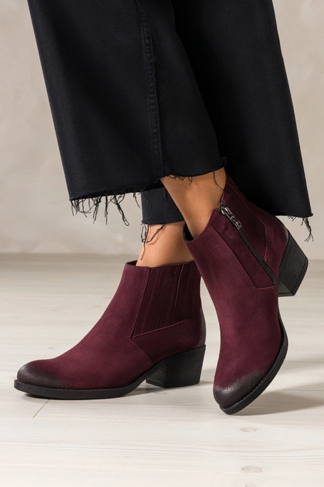 Bordowe botki skórzane damskie kowbojki na szerokim ściętym klocku guma w cholewce PRODUKT POLSKI Casu 39455