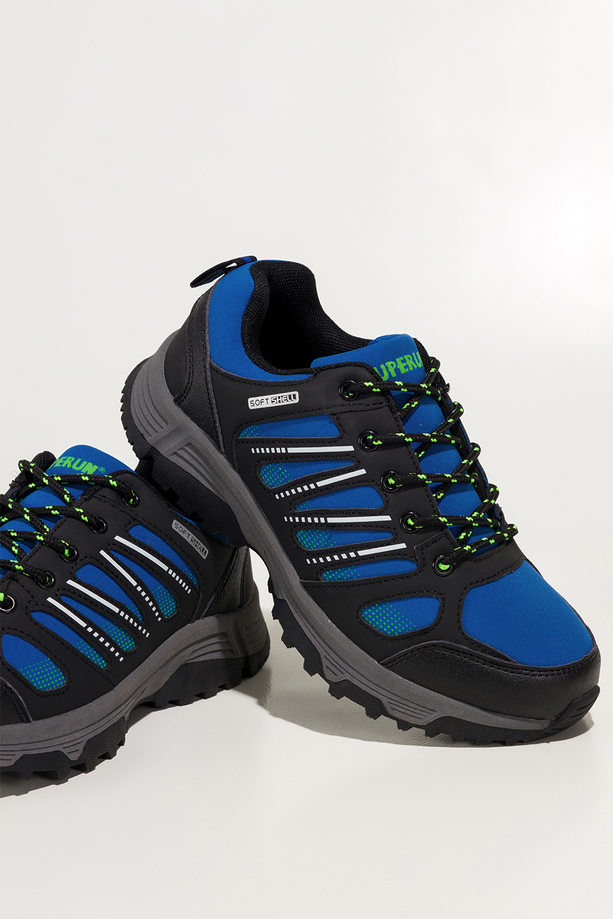Niebieskie buty trekkingowe damskie buty sportowe softshell na bieżnikowanej podeszwie sznurowane czarne wstawki Carla 1540