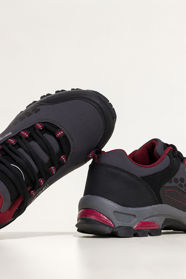 Szare buty trekkingowe damskie sznurowane z bordowymi wstawkami softshell Casu Y8187-2 