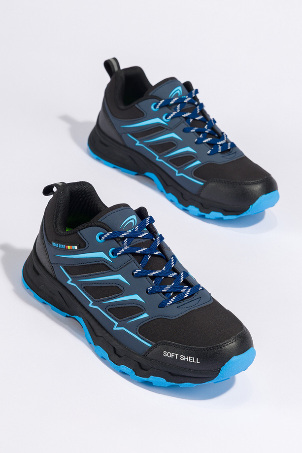 Czarne buty trekkingowe damskie buty sportowe na bieżnikowanej podeszwie sznurowane niebieskie wstawki softshell Casu 2408-2W